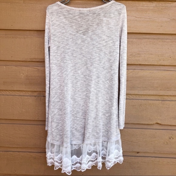 NWOT Reborn J Lace Trimmed Top - size small - Picture 5 of 5